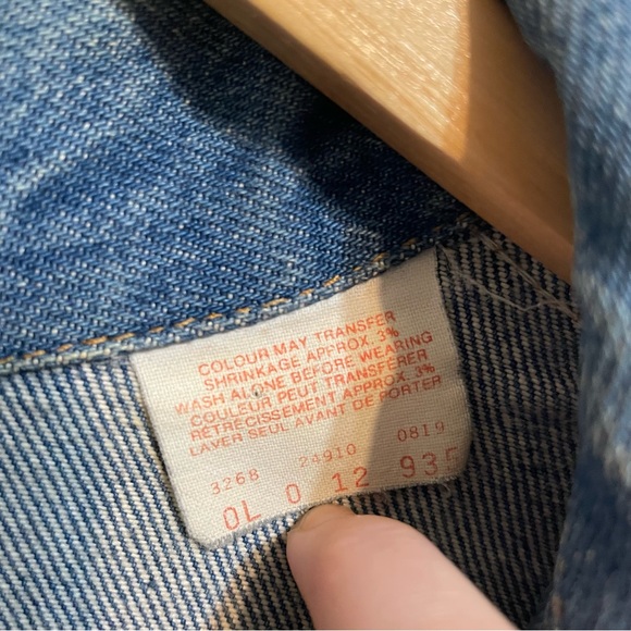 SOLD / Vintage Made in Canada Denim Jacket - Picture 3 of 7